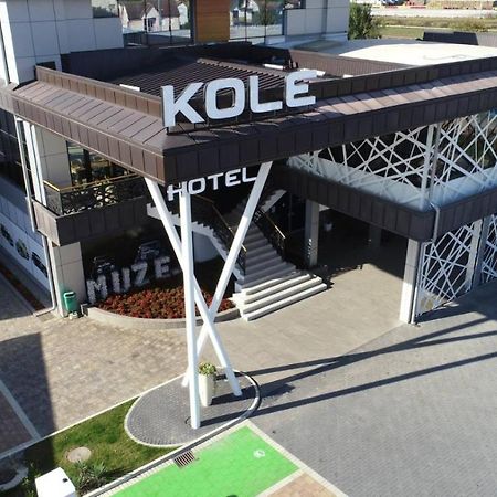 Hotel Kole Cacak Exterior photo